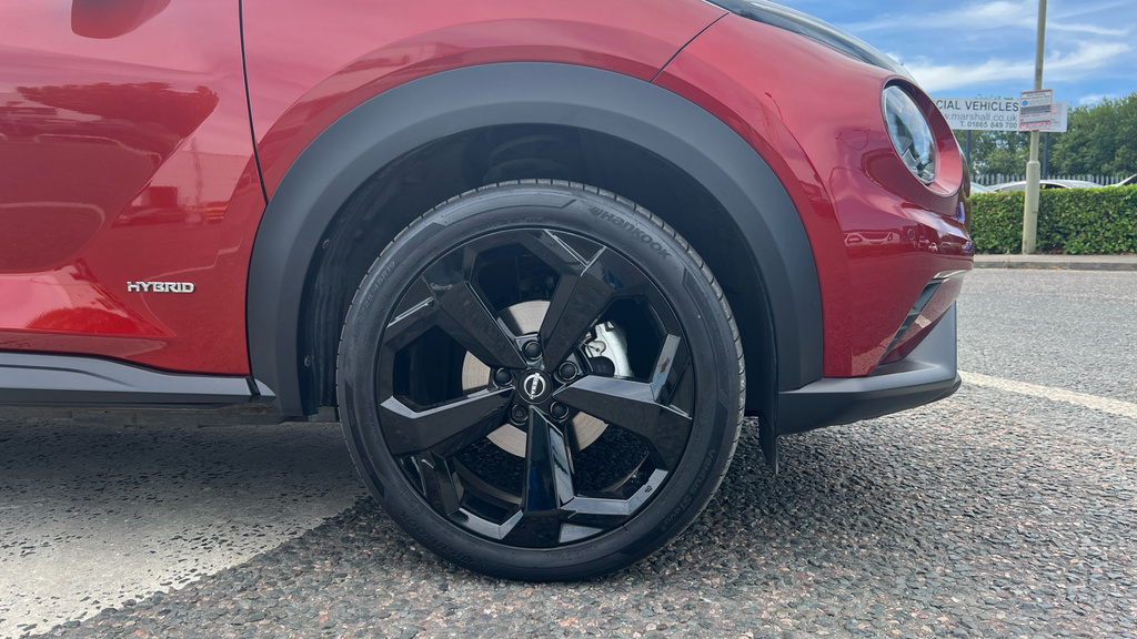 Nissan Juke Juke 1.6 Hybrid Tekna OY24KFV Red #4