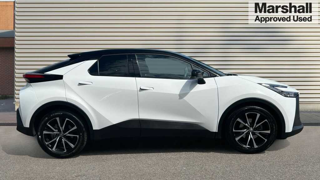 Toyota C-Hr C-hr 1.8 Hybrid Design Cvt GF24RYJ White #2