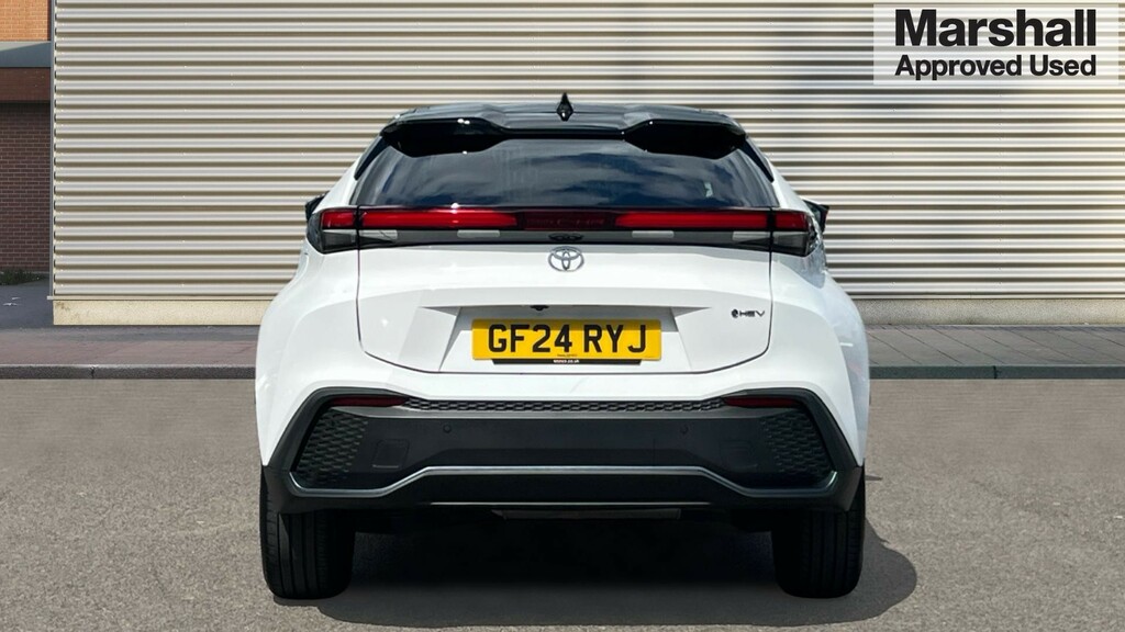 Toyota C-Hr C-hr 1.8 Hybrid Design Cvt GF24RYJ White #4