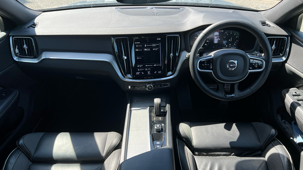 Volvo V60 V60 2.0 B3p R Design 7 Speed Grey #5