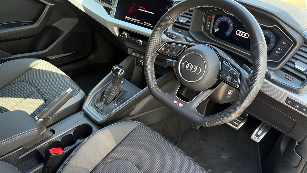 Audi A1 A1 30 Tfsi 110 Black Edition S Tronic OV73MVF Grey #6