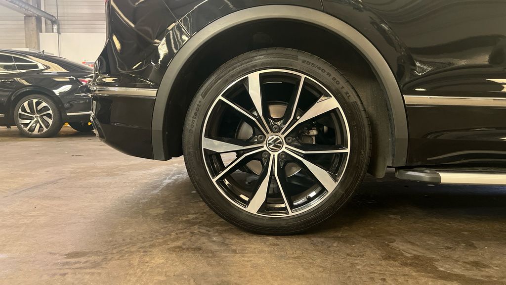 Volkswagen Tiguan Tiguan R-line 1.5 Tsi 150Ps 7-Speed Dsg GY23RXU Black #5