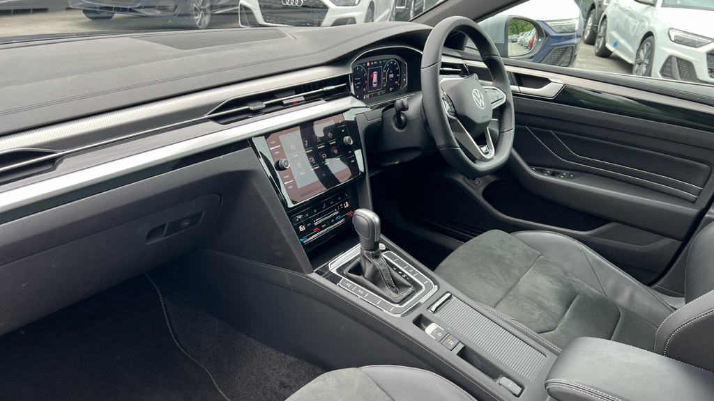 Volkswagen Arteon Shooting Brake Elegance 2.0 Tdi 150Ps Dsg Grey #10