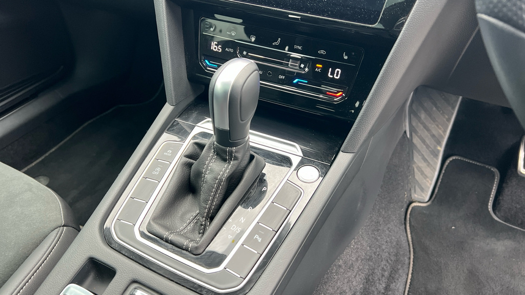 Volkswagen Arteon Shooting Brake Elegance 2.0 Tdi 150Ps Dsg Grey #29