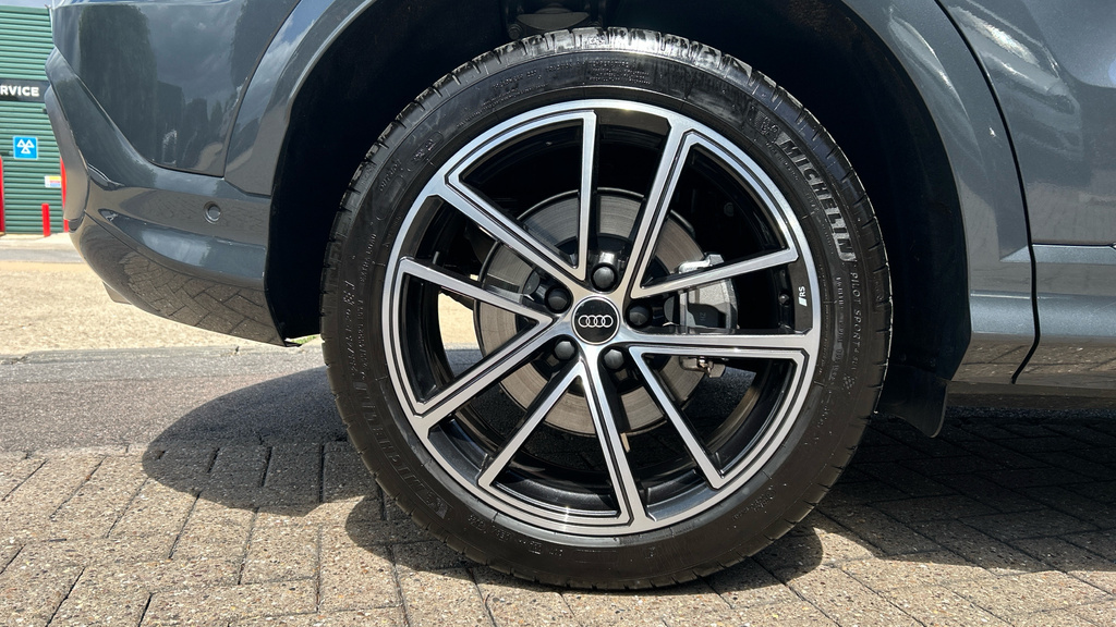 Audi Q5 2.0 Tfsi Quattro Edition 1 S Tronic 2026 Black #21