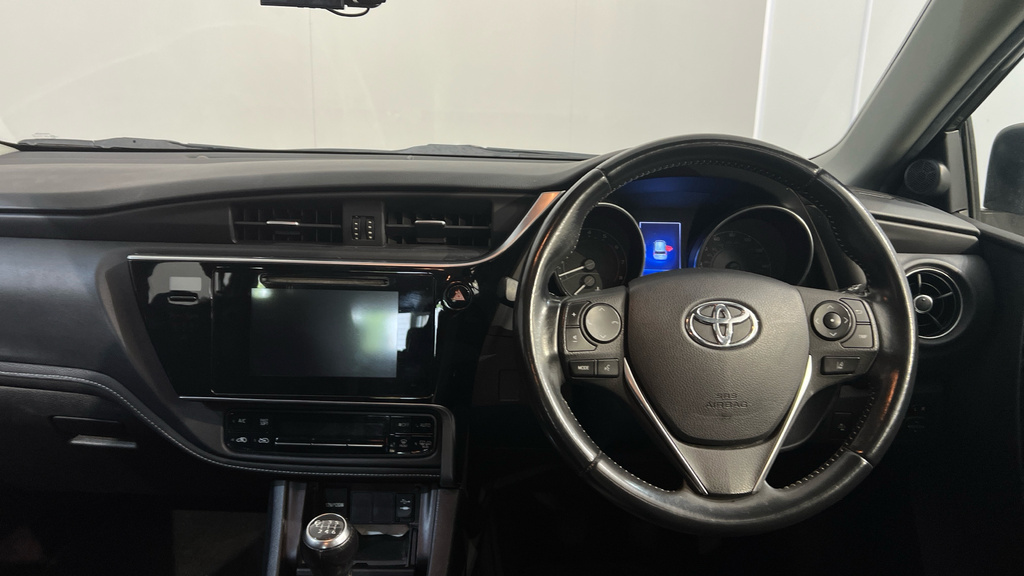 Toyota Auris 1.2T Design Tss Blue #11