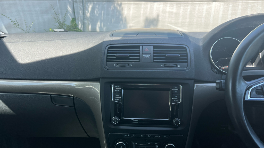 Skoda Yeti Outdoor Se Drive 1.2 Tsi 110 Ps Dsg White #13