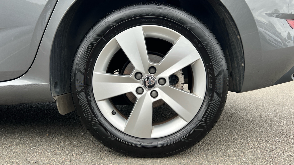 Skoda Scala 1.5 Tsi Se Rear Parking Sensors - Day Time Blue #18