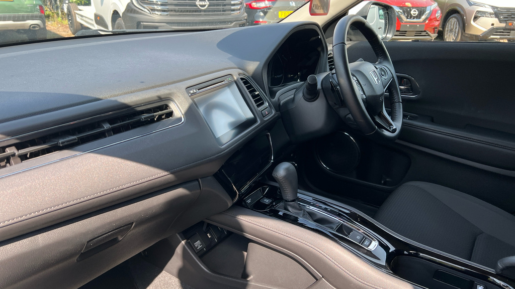 Honda Hr-V Hr-v 1.5 I-vtec Se Cvt FB19NLK White #2