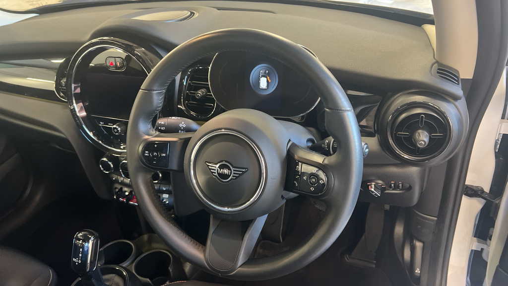 Mini Hatch Hatchback 1.5 Cooper Classic Premium HG73GKZ White #5