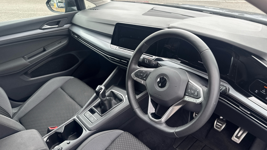 Volkswagen Golf Golf 1.5 Tsi 150 Active FV22NKC Black #6
