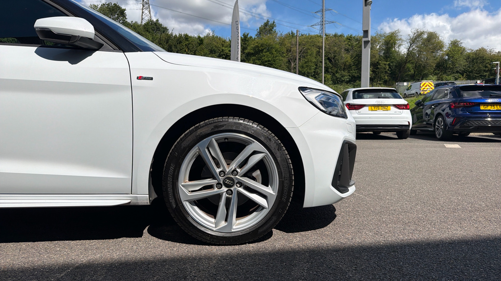 Audi A1 A1 35 Tfsi S Line S Tronic GJ72XGX Black #5
