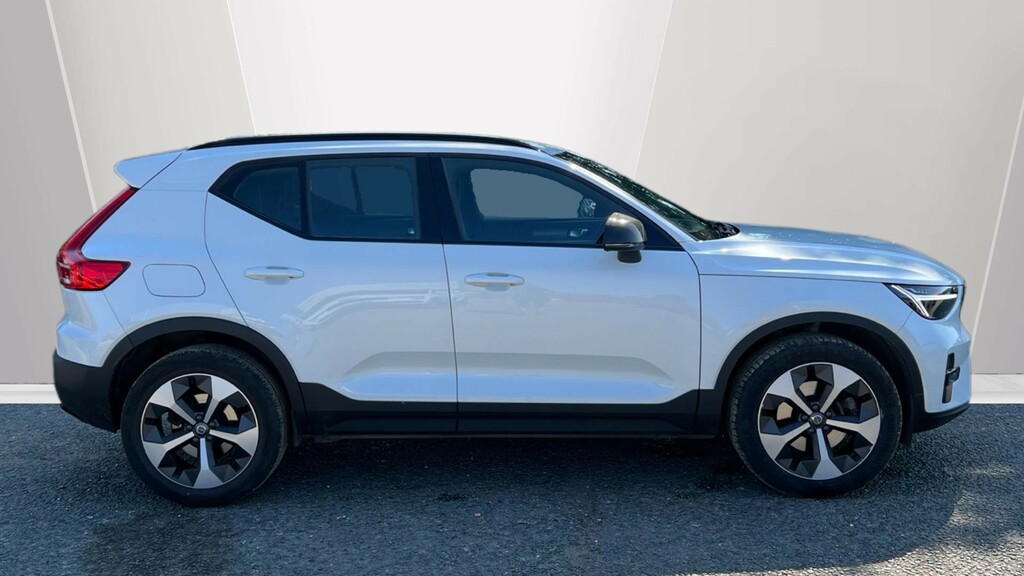 Volvo XC40 Xc40 2.0 B3p Plus Dark FL74HZV White #3