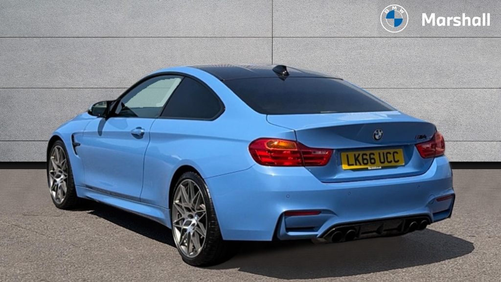 BMW M4 M4 Dct Competition Pack LK66UCC Blue #2