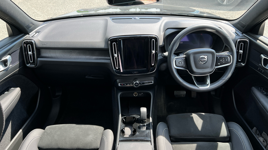 Volvo EX40 Ex40 325Kw Tm Perf Plus Black Edition 82Kwh Au Black #5