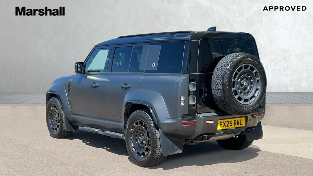 Land Rover Defender 110 Defender 4.4 P635 Octa Edition One 110 FX25RWL Grey #2