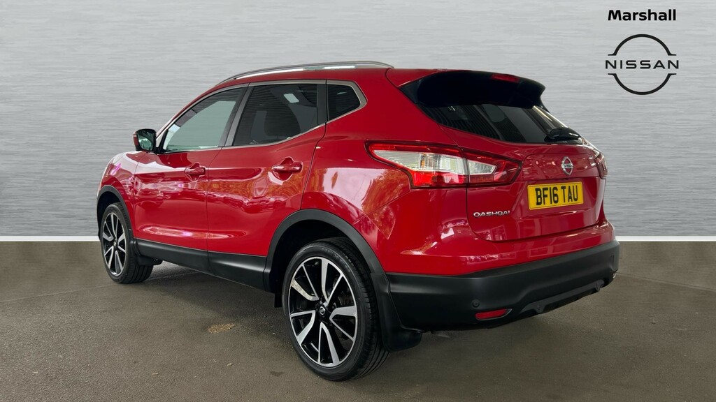 Nissan Qashqai Qashqai 1.6 Dci Tekna Red #2