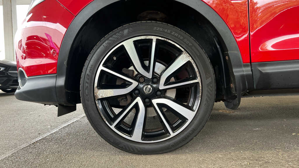 Nissan Qashqai Qashqai 1.6 Dci Tekna Red #4