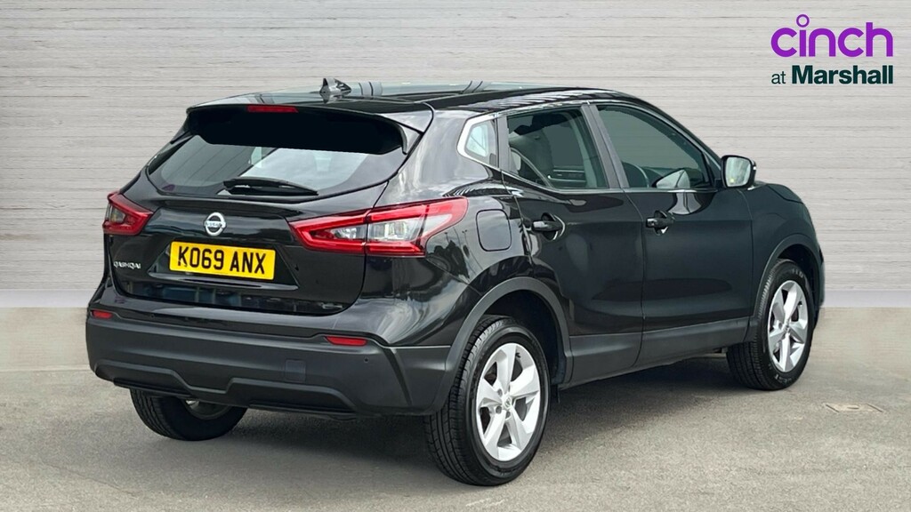 Nissan Qashqai Qashqai 1.3 Dig-t 160 Acenta Premium KO69ANX Black #3