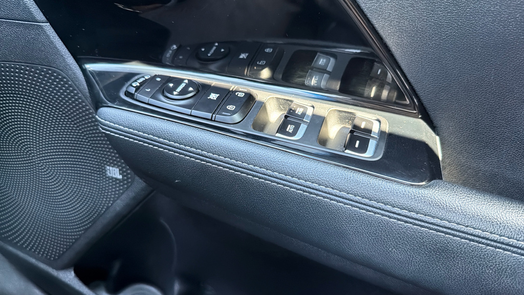 Kia e-Niro 2 Black #30