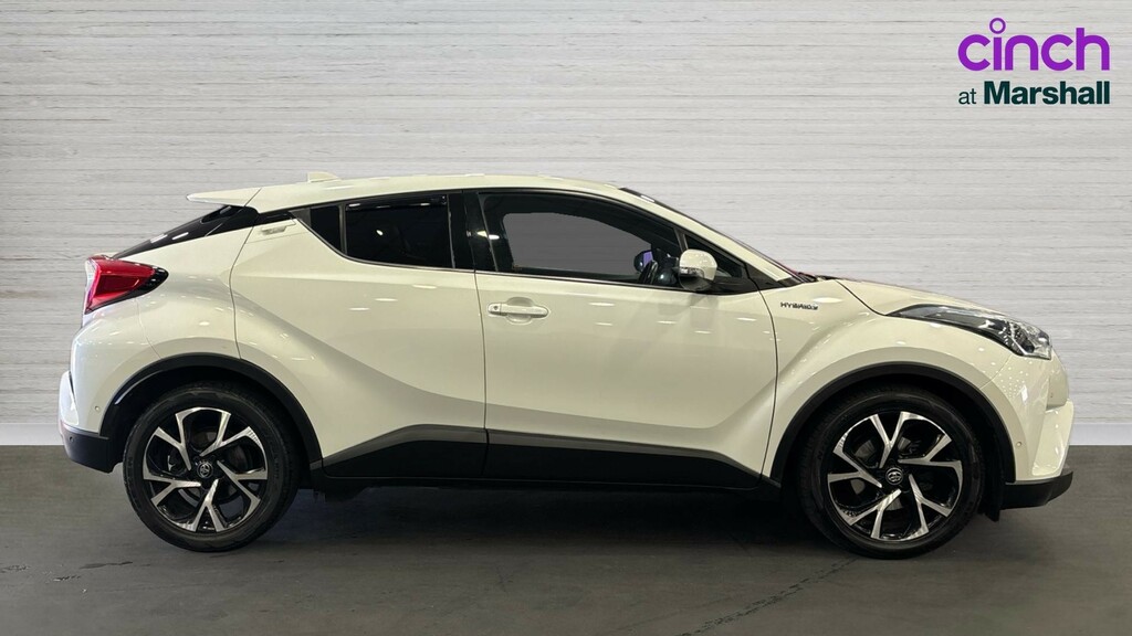 Toyota C-Hr C-hr 1.8 Hybrid Excel Cvt KY17DTP White #2
