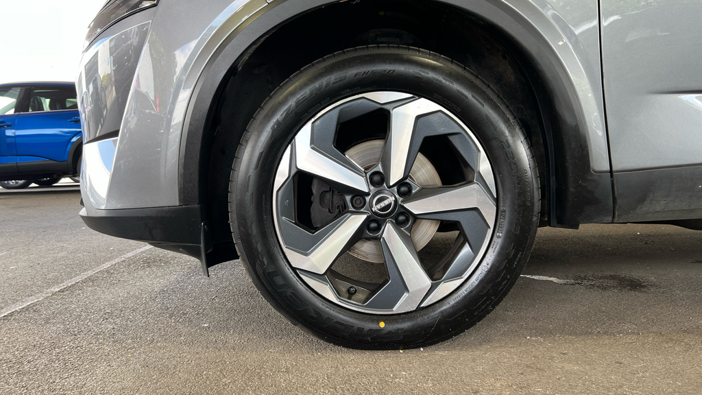 Nissan Qashqai Qashqai 1.3 Dig-t Mh N-connecta FE72RKX #4