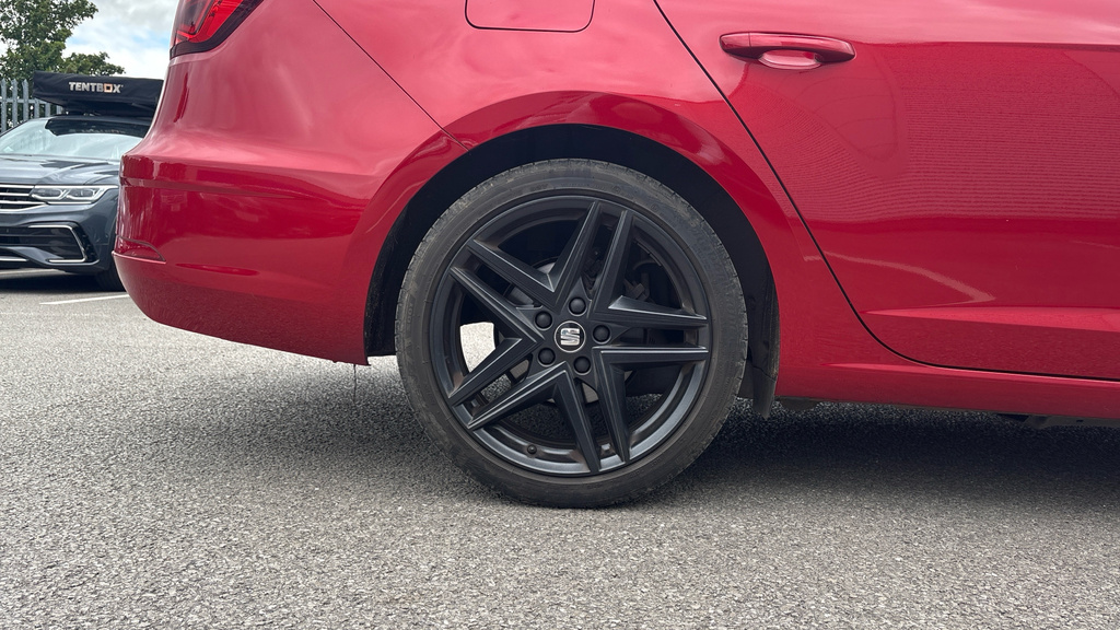 Seat Leon Leon 1.5 Tsi Evo 150 Fr Black Edition Ez Dsg OY20CKU Red #5