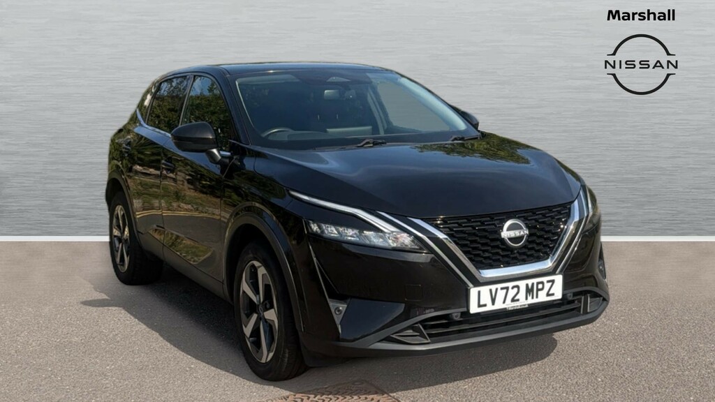 Nissan Qashqai Qashqai 1.3 Dig-t Mh 158 N-connecta Xtronic Black