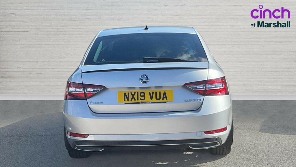 Skoda Superb Superb 1.5 Tsi Sport Line Dsg Silver #4