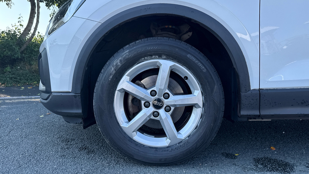 Audi Q2 Q2 30 Tfsi Technik WF72JNN White #5