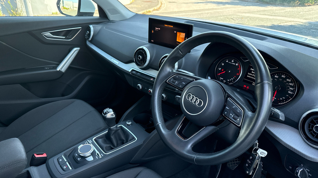 Audi Q2 Q2 30 Tfsi Technik WF72JNN White #6