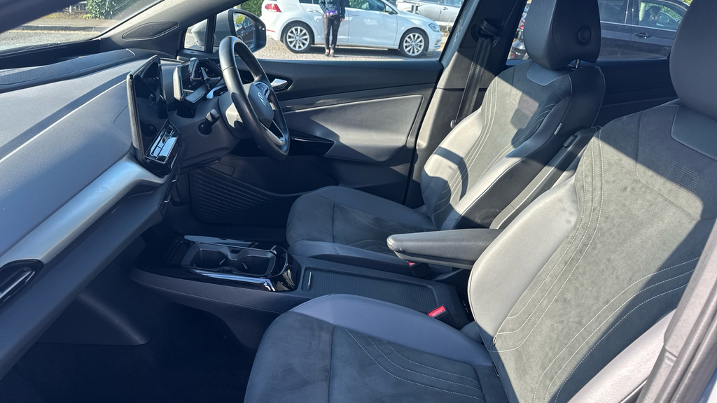 Volkswagen ID.5 Id.5 150Kw Style Pro Performance 77Kwh Black #2