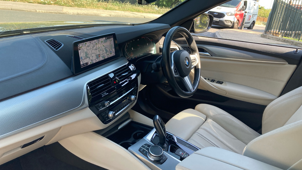 BMW 5 Series 5 Series 520D Mht M Sport Black #2