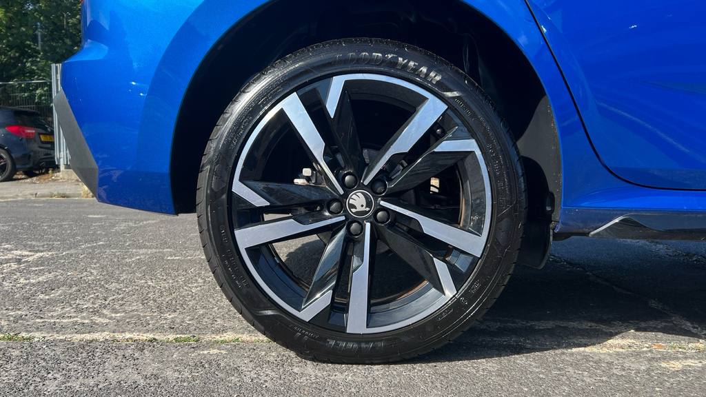 Skoda Kamiq Kamiq 1.5 Tsi Monte Carlo Edition Dsg RO25MYM Blue #5