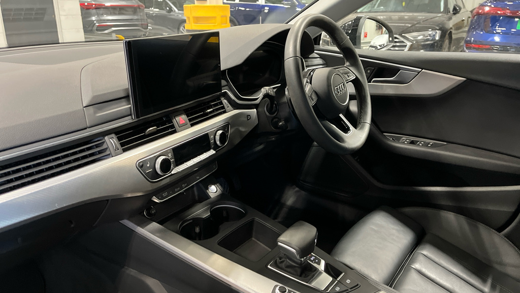Audi A5 A5 35 Tfsi Sport S Tronic NA24URO Black #2