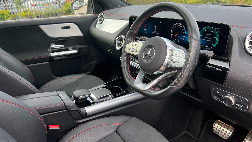 Mercedes-Benz EQA Eqa 300 4M 168Kw Amg Line Premium 66.5Kwh Grey #3