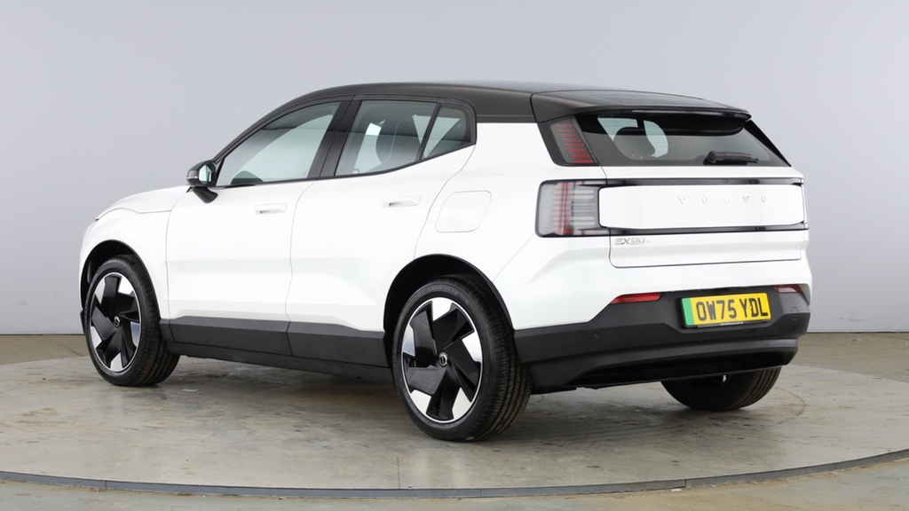 Volvo EX30 Ex30 315Kw Twin Motor Performance Plus 69Kwh A White #5