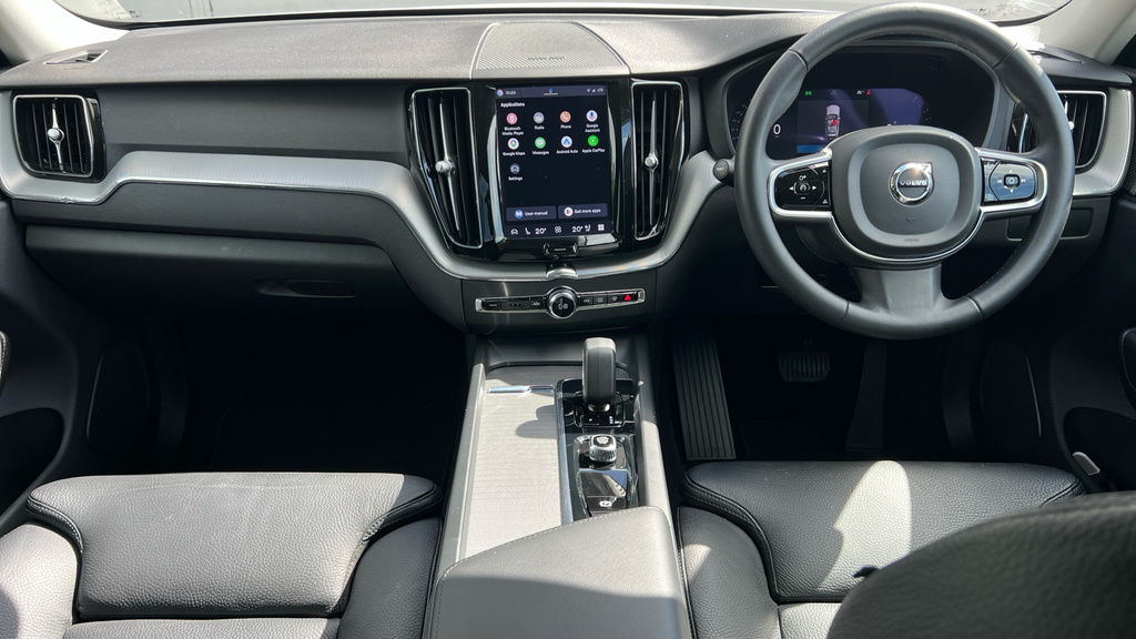 Volvo XC60 Xc60 2.0 B5p Plus Dark Awd Geartronic AK73XLD White #5