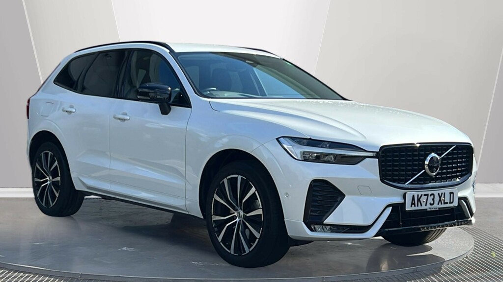 Volvo XC60 Xc60 2.0 B5p Plus Dark Awd Geartronic White