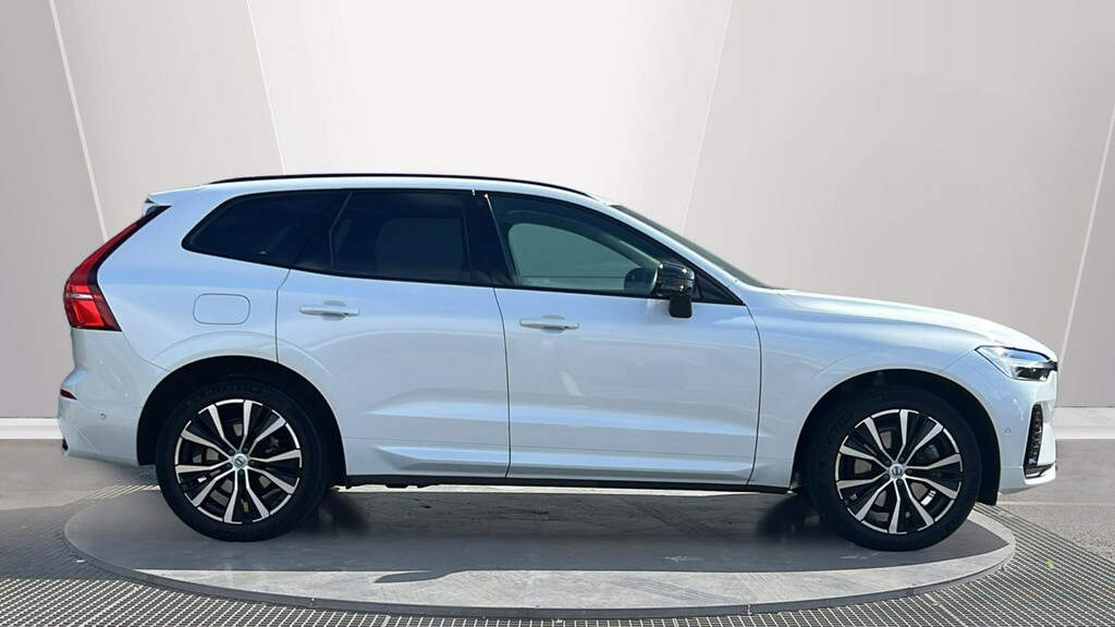 Volvo XC60 Xc60 2.0 B5p Plus Dark Awd Geartronic AK73XLD White #3