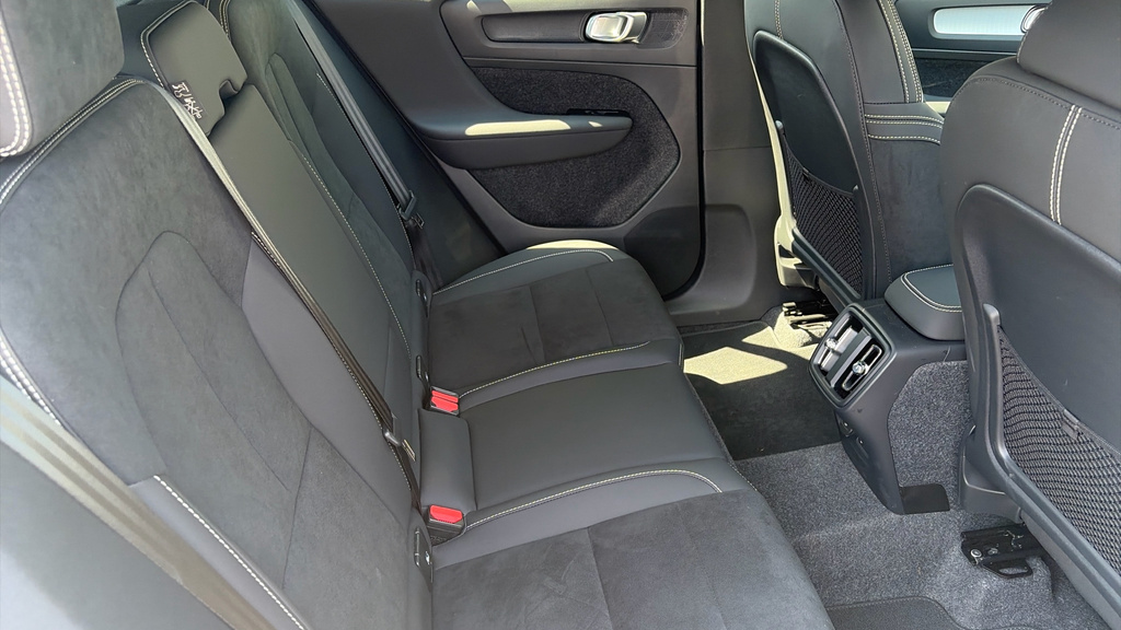 Volvo XC40 Xc40 2.0 B3p Plus Dark OW75TZB Grey #6