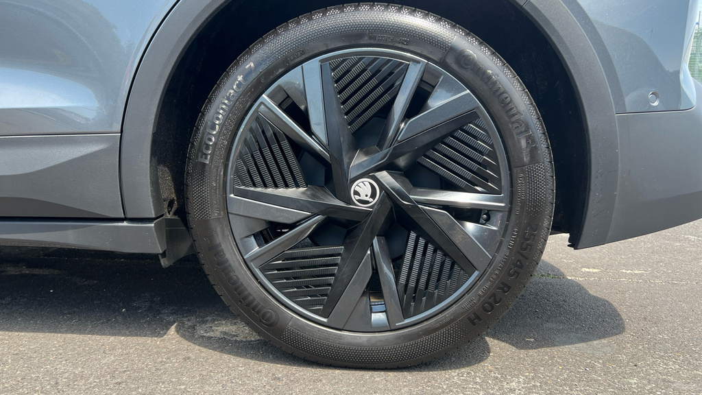 Skoda Elroq 250Kw Vrs 84Kwh 4X4 Grey #18