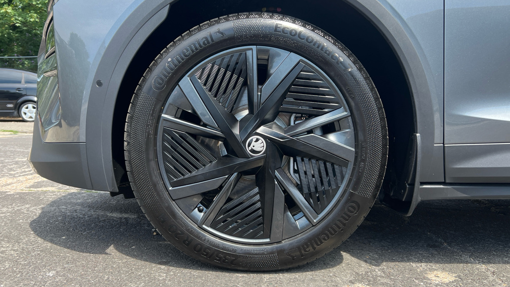 Skoda Elroq 250Kw Vrs 84Kwh 4X4 Grey #19
