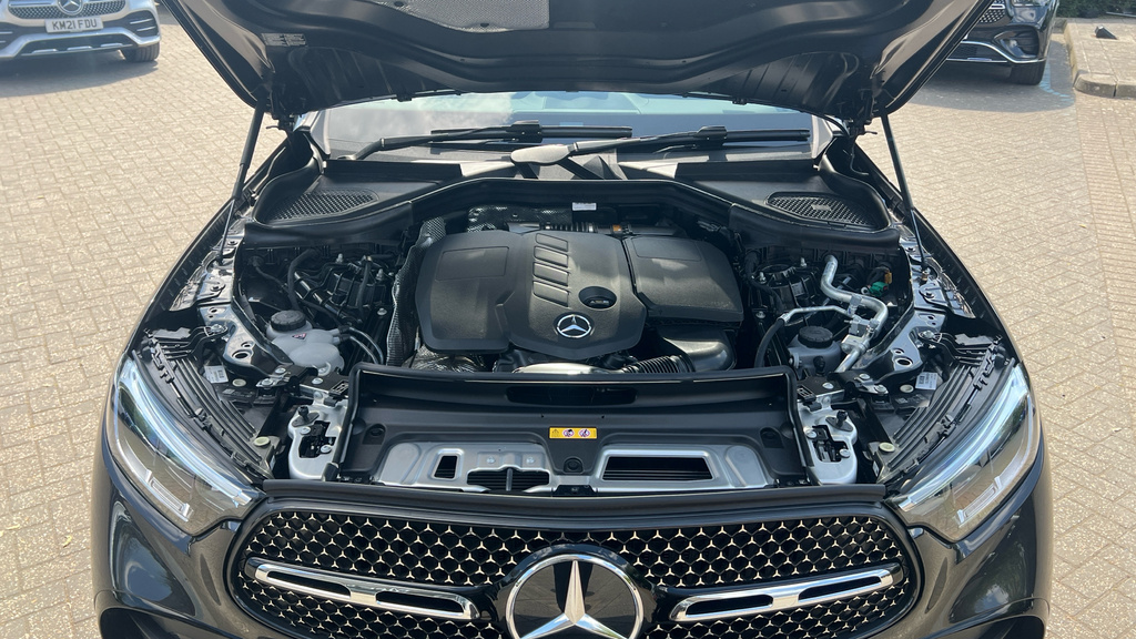 Mercedes-Benz GLC Class 300E 4Matic Urban Edition 9G-tronic 2026 Silver #18