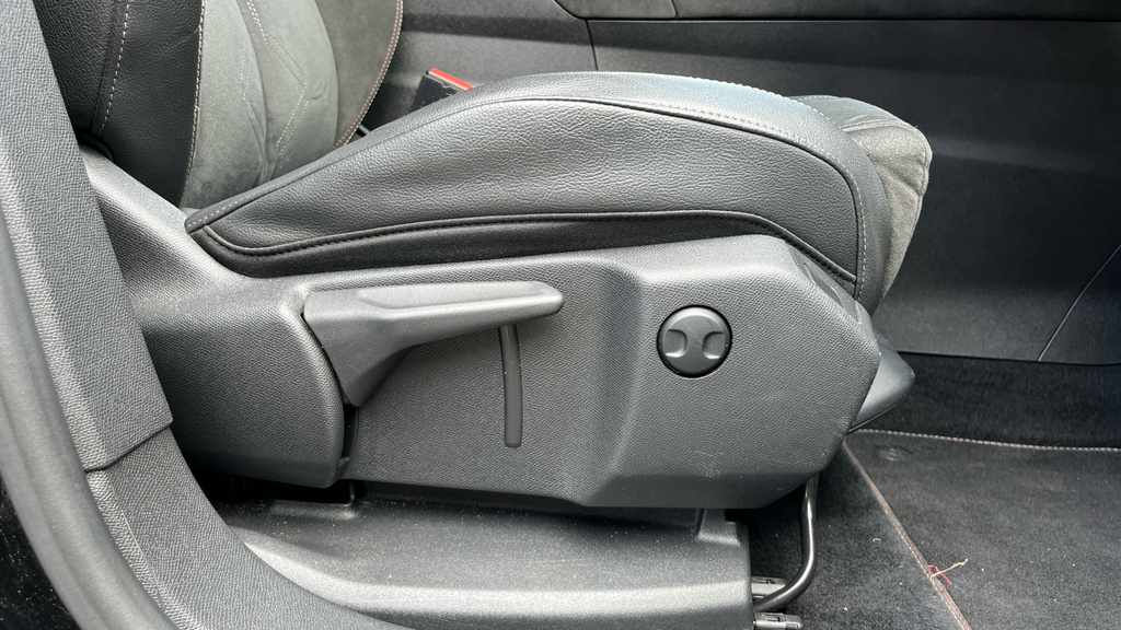 Citroen  1.5 Bluehdi 120 Business M 9 Seat - 2020 20 White #32