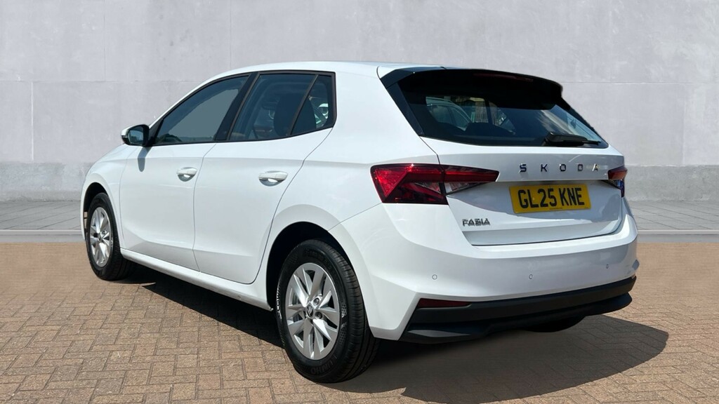 Skoda Fabia Fabia 1.0 Tsi Se Edition GL25KNE White #3