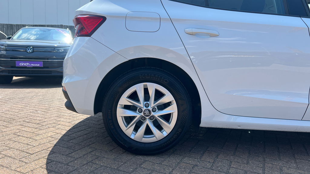 Skoda Fabia Fabia 1.0 Tsi Se Edition GL25KNE White #5