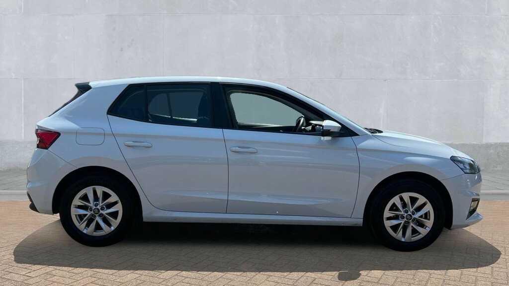 Skoda Fabia Fabia 1.0 Tsi Se Edition GL25KNE White #4