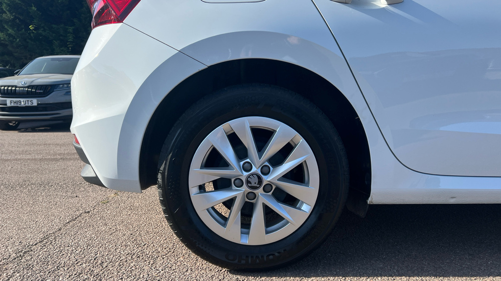 Skoda Fabia Fabia 1.0 Tsi Se Edition GL25PGU White #5