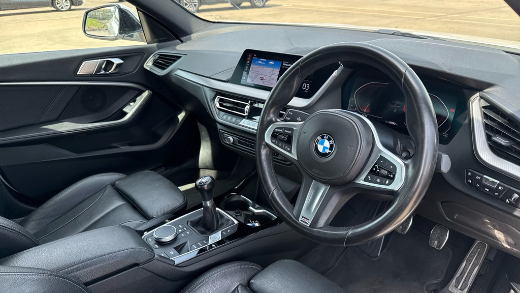 BMW 2 Series 2 Series 218D M Sport SA71RZT White #6